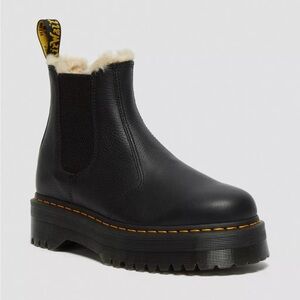 Dr Martens back faux fur lined Chelsea boot.
